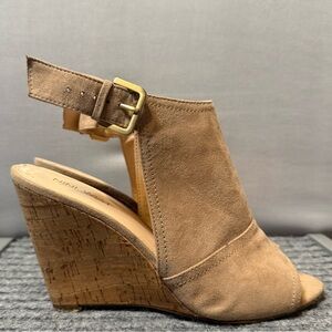 Nine West Beige Textile Wedge Heels Buckle Open Toe Women's Size 7.5